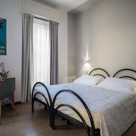 Hotel Mon Pays Rimini Extérieur photo