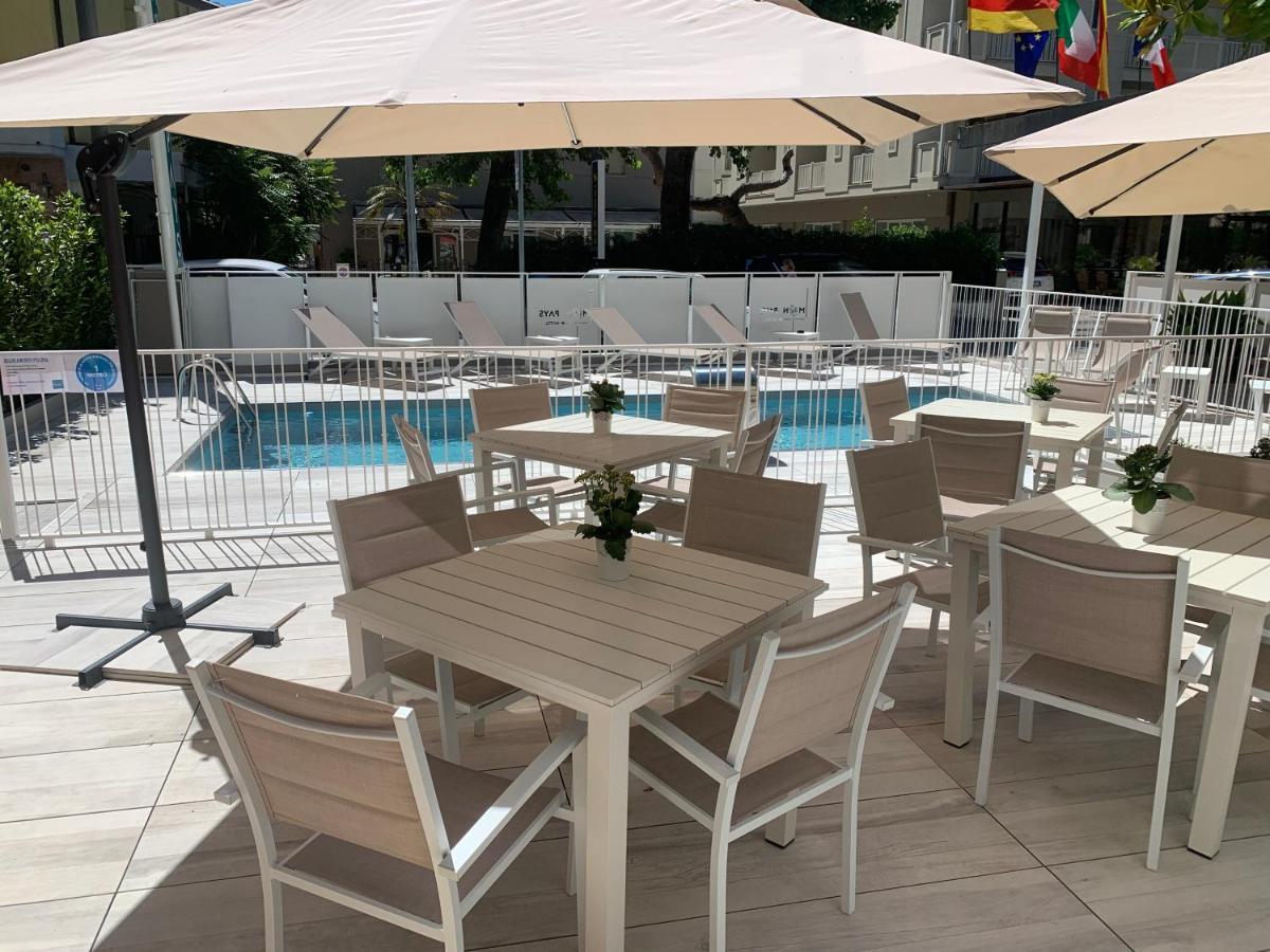Hotel Mon Pays Rimini Extérieur photo